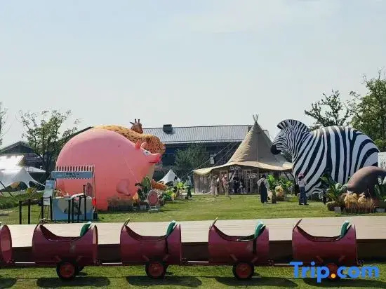 Chongming Qianxia Slyvia Garden Resort Homestay