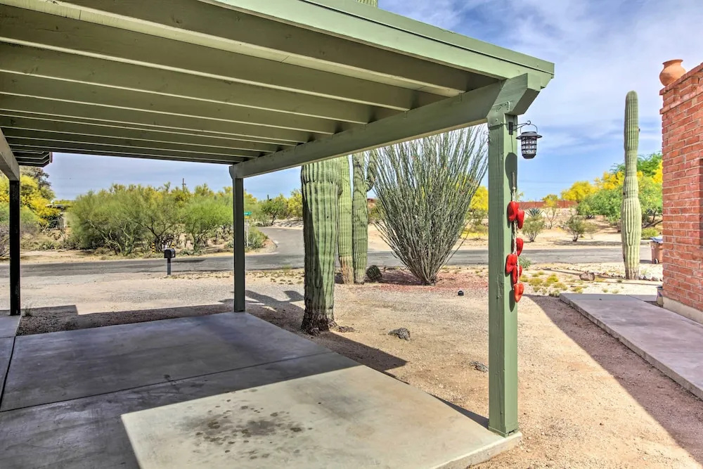 Lovely Tucson Home w/ Private Pool & Hot Tub!