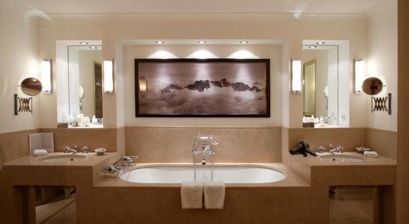 Hotel Almhof Schneider by null