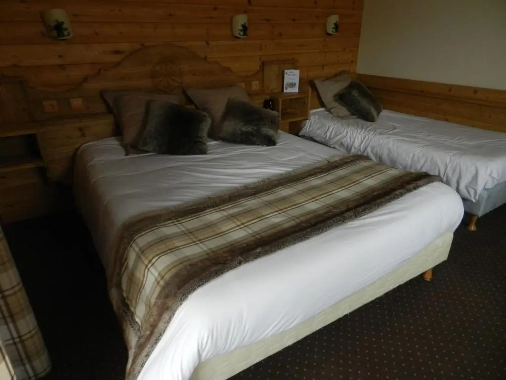 Hotel L'Ensoleillé - Chambres