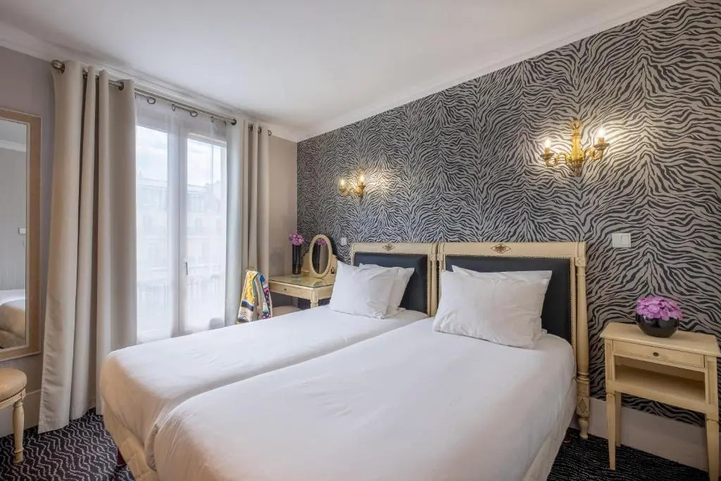 Hotel London 84