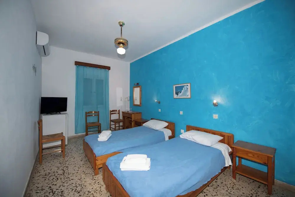 Economy room