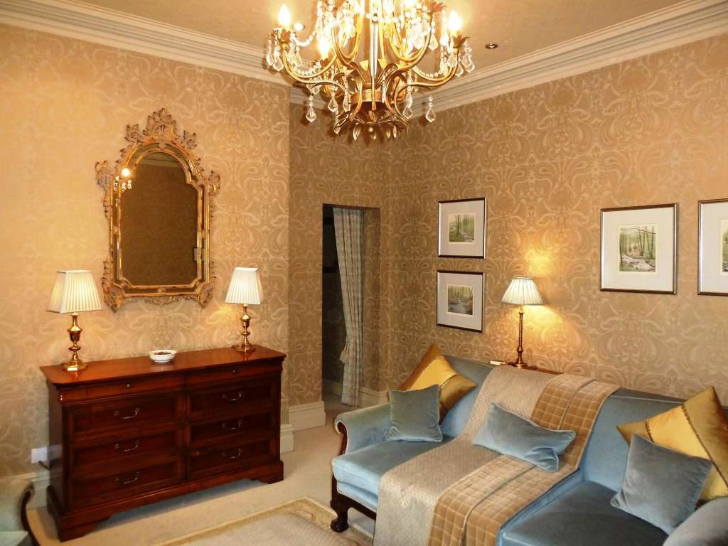 Lobby & Reception