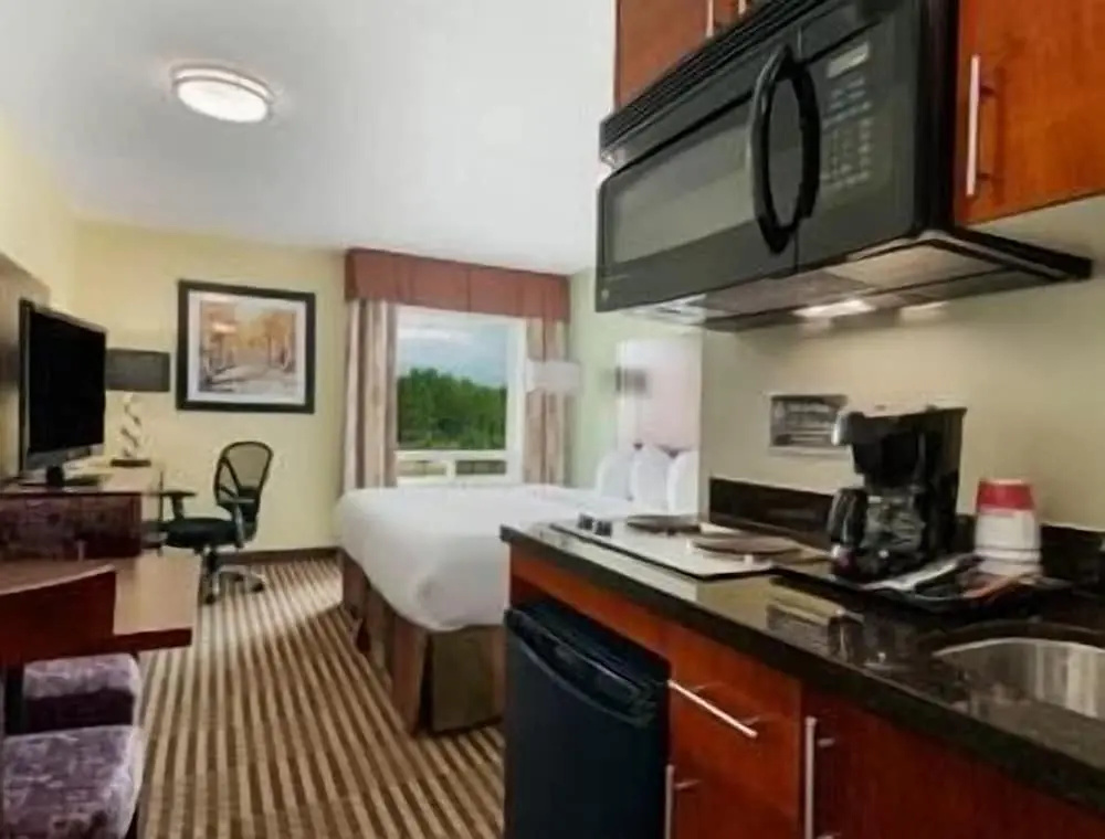 1 Bedroom Suite