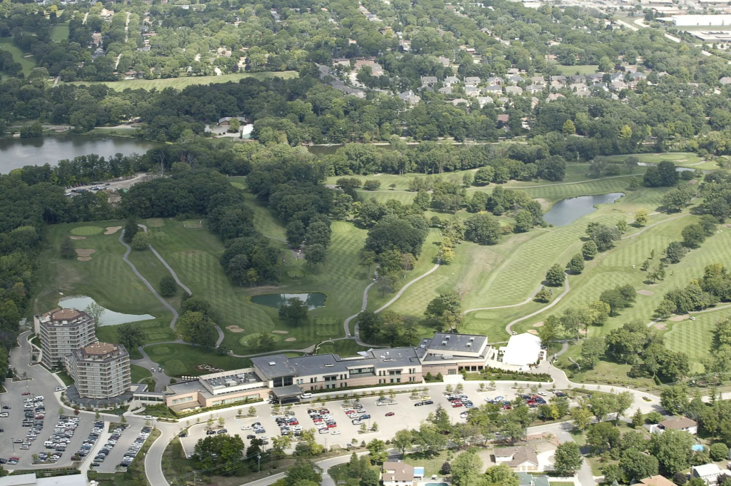 Eaglewood Resort and Spa - 2