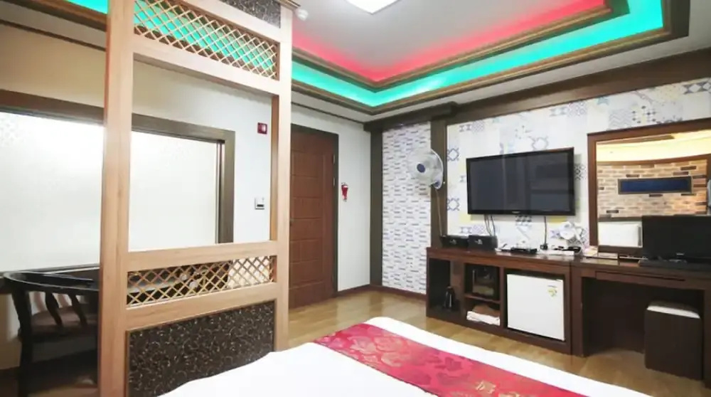 Hotel photo 2