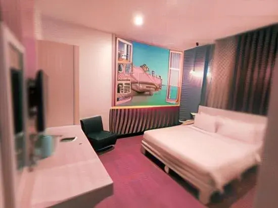 DE Hotel Phnom Penh by null