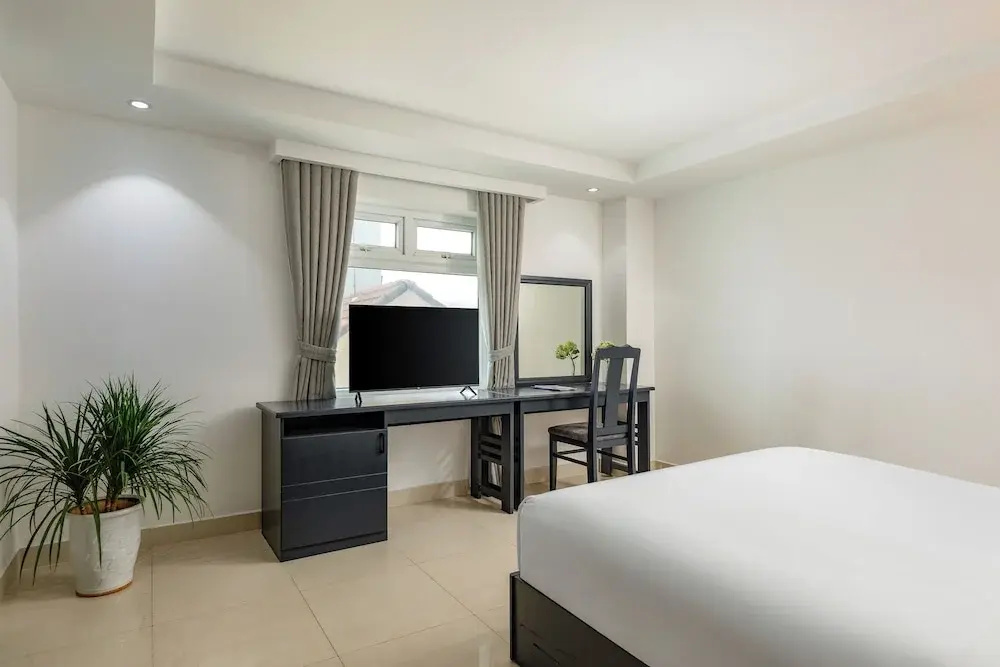 Deluxe Double room (full double bed)
