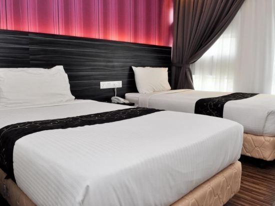 Signature Hotel