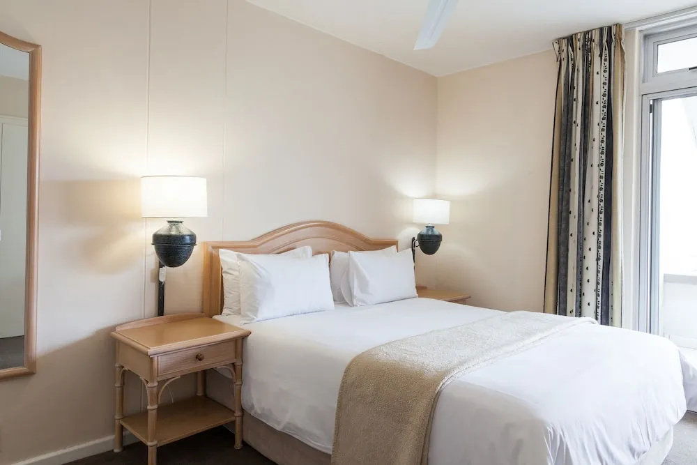 Dolphin Beach Hotel - Chambres