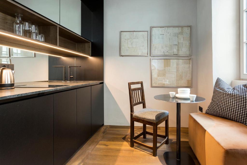 Goldenstern Townhouse Image 24