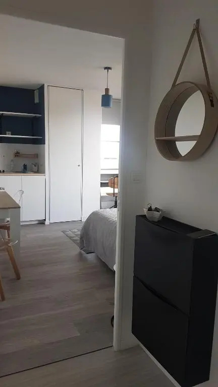 LE VINCI Studio tout confort proche centre ville avec terrasse et parking