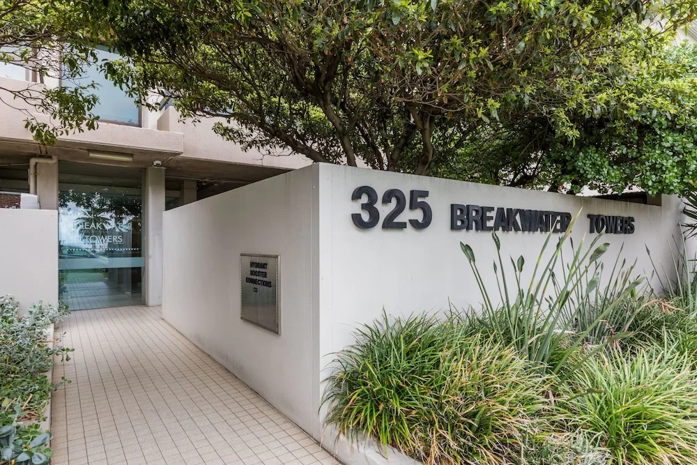 Exquisite 2 Bedroom Beach City Views
