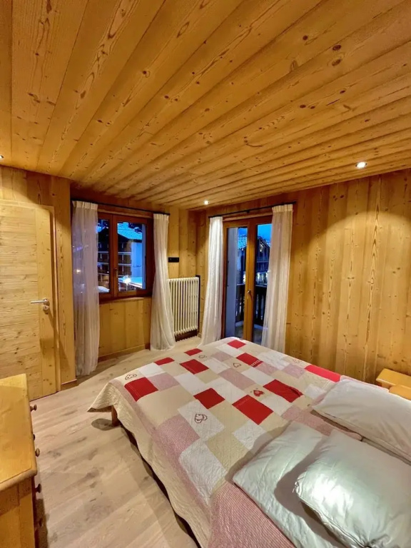 2 Bedrooms Apartment with balcony and with mountain view