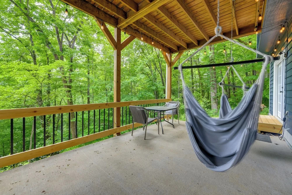 Updated Home w/ Private Hot Tub & Mtn Views!