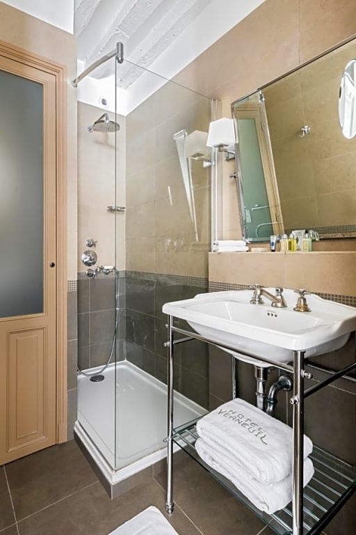 Hotel Verneuil 51