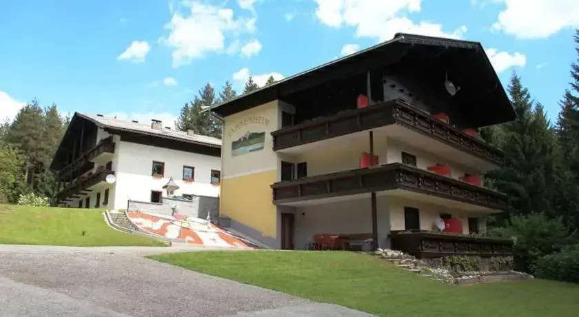 Pension-Ferienhäuser Waldruh - Tannenheim / Inge