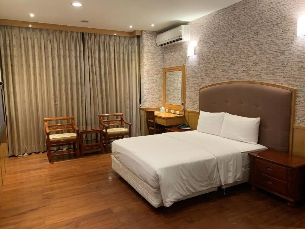 Standard Double room (full double bed)