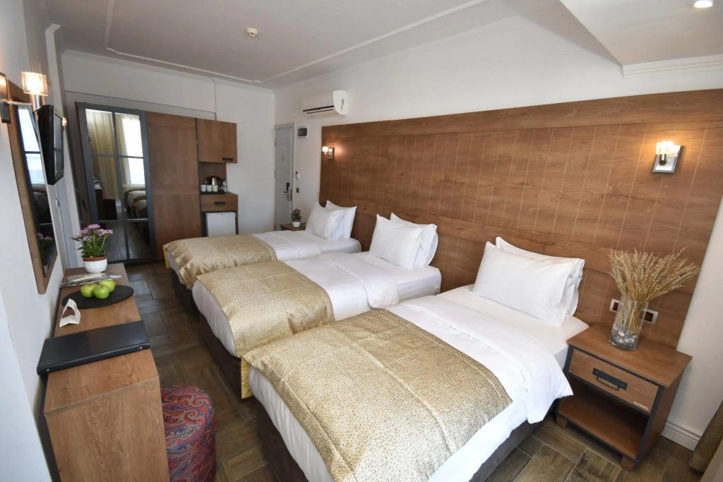 Aurasia Beach Hotel — фото 3