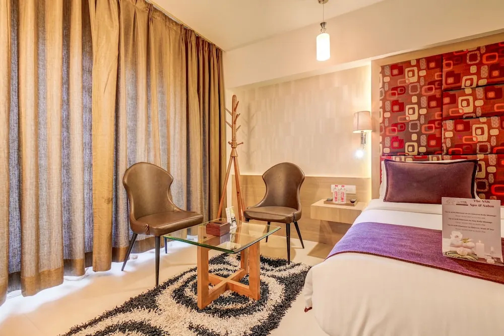 The SSK Solitaire Hotel & Banquets - Chambres