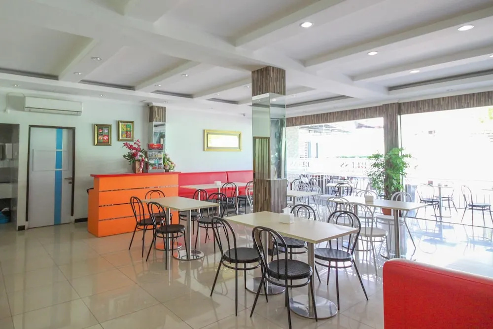 Food & Beverage