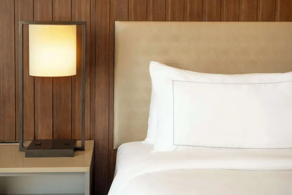 2 Bedrooms Classic Suite full double bed