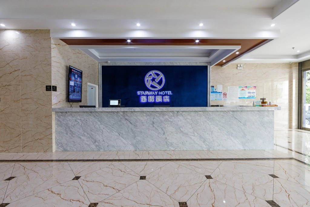 Lobby & Reception