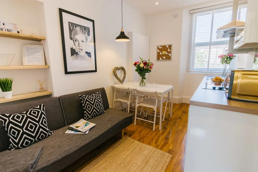 Plymouth Ocean Apartment