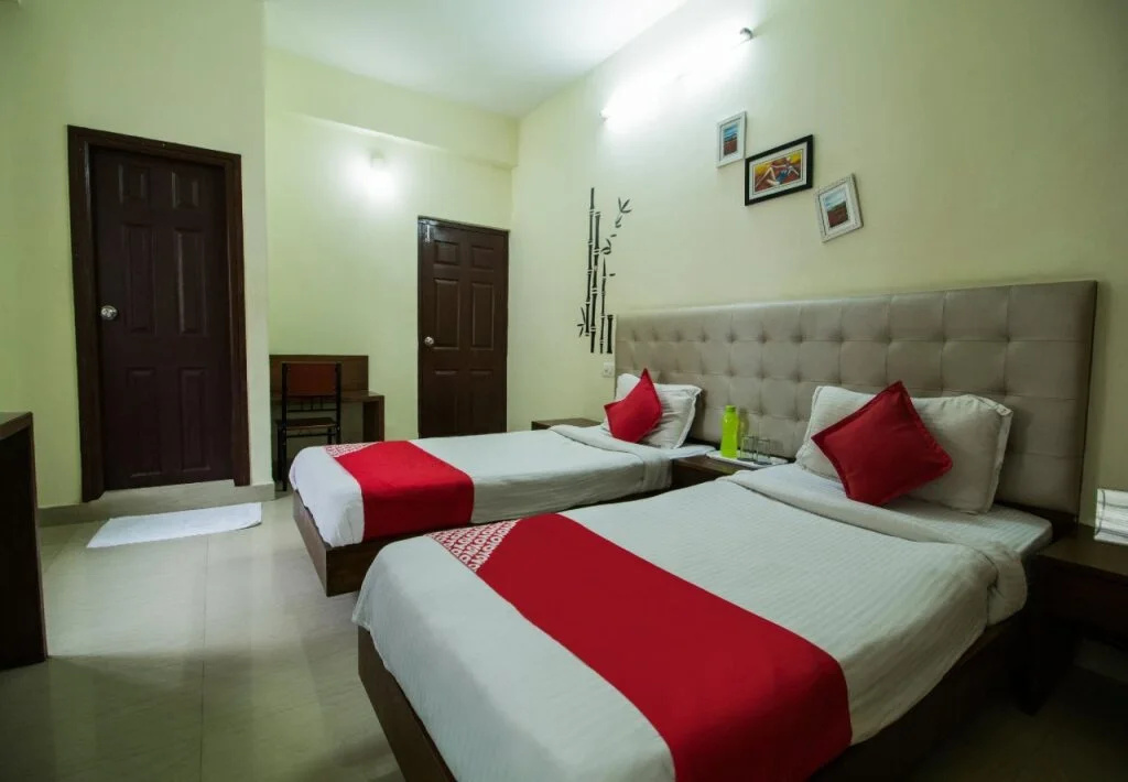 FabHotel ANS Cyber Castle HiTech City