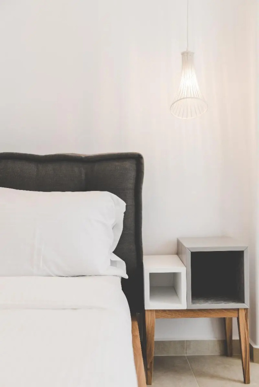 Superior Double room with balcony (full double bed)