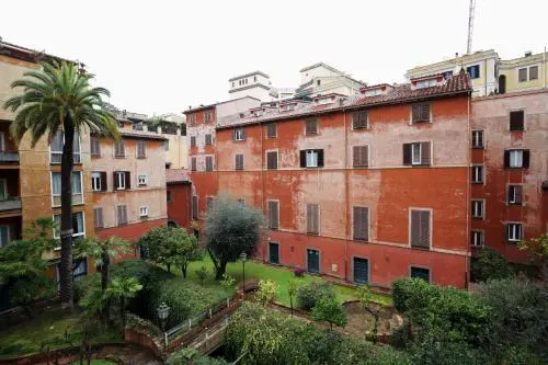 Trevi Fashion Apartment