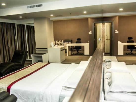 Hotel Capital