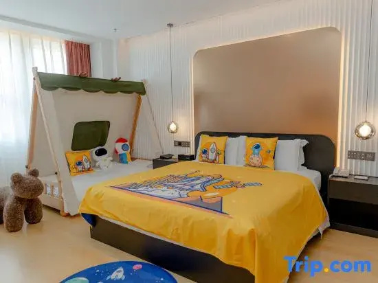 Standard Family room