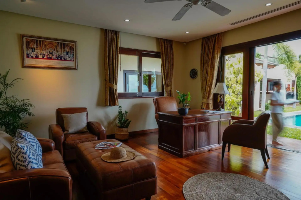 Miskawaan Beachfront Villas