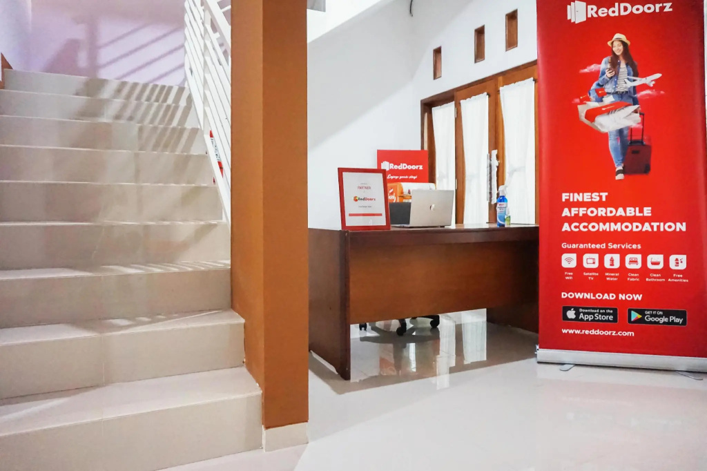 RedDoorz @ Jalan Danau Limboto