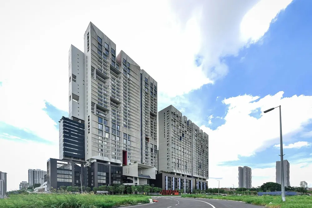 Tamarind Suites by SubHome