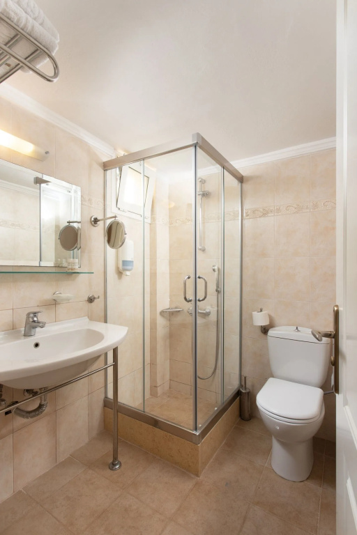 Pantheon City Hotel - Chambres