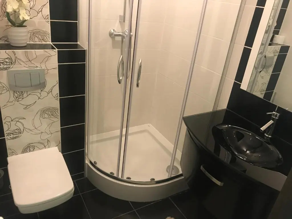 Standard Double room with balcony (full double bed)