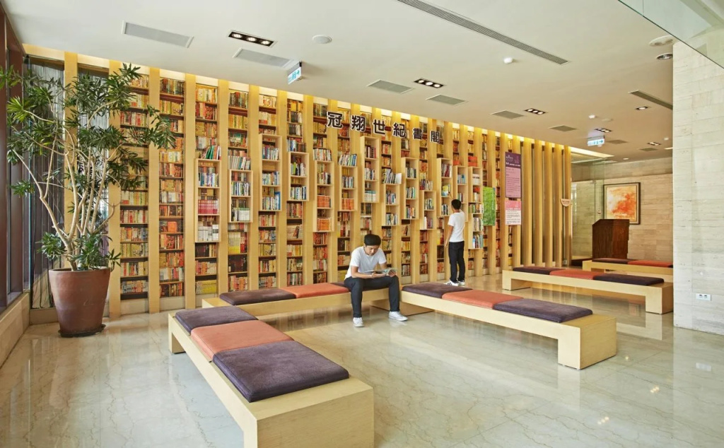 Lobby & Reception