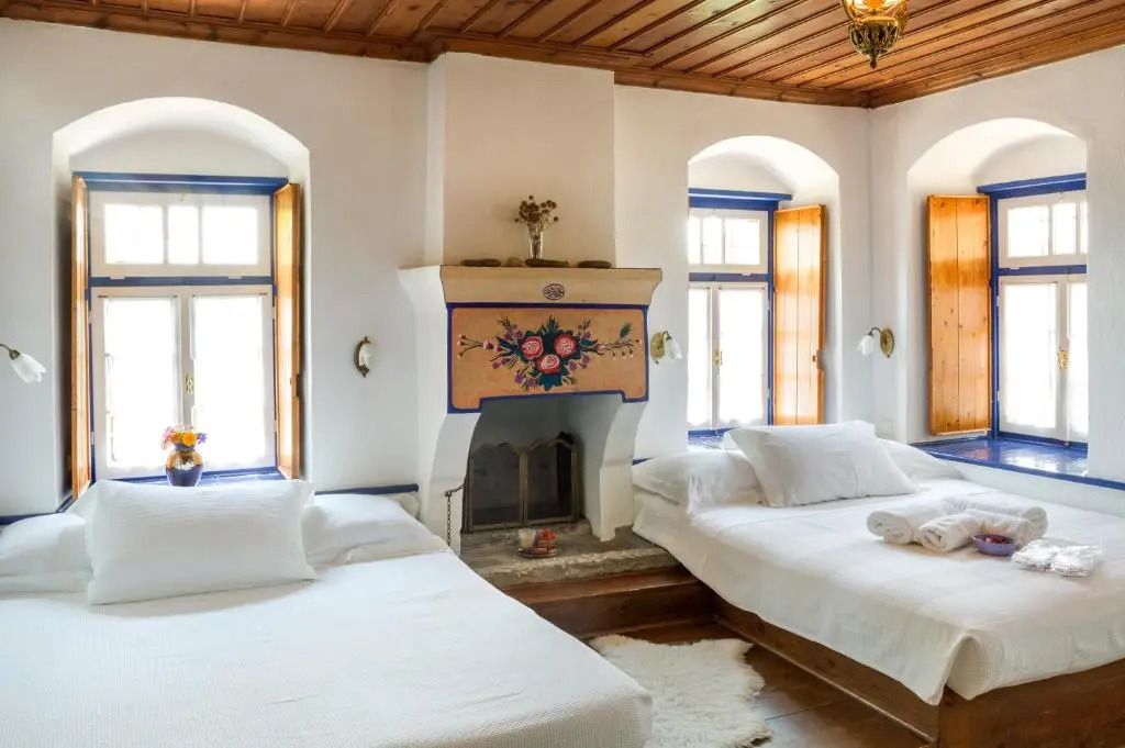 Saxonis Houses Hotel by null
