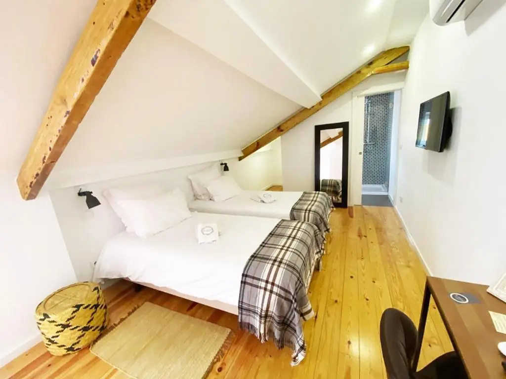 Deluxe Double room (twin beds)