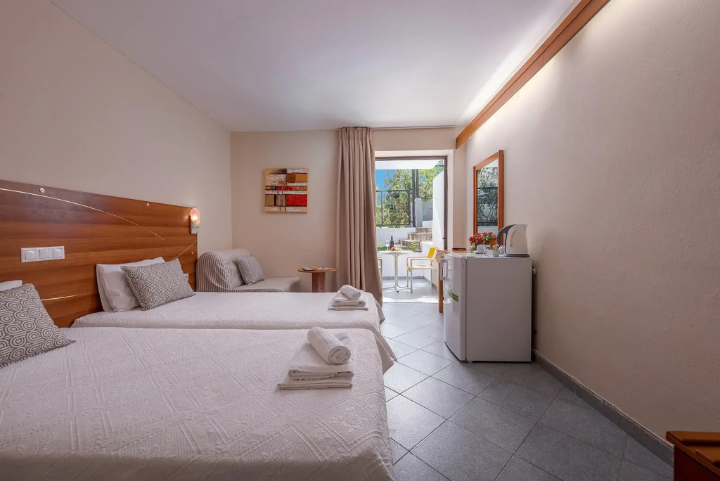 Dionysos Hotel & Suites - Chambres