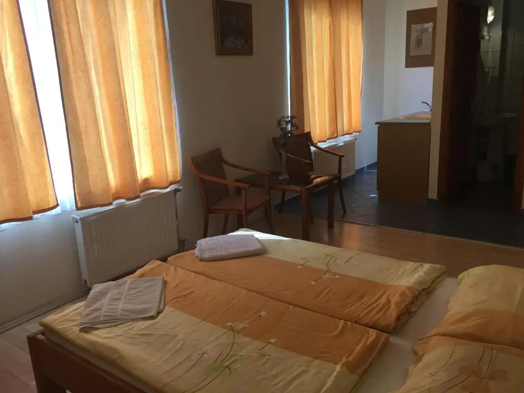 City Hotel - Chambres