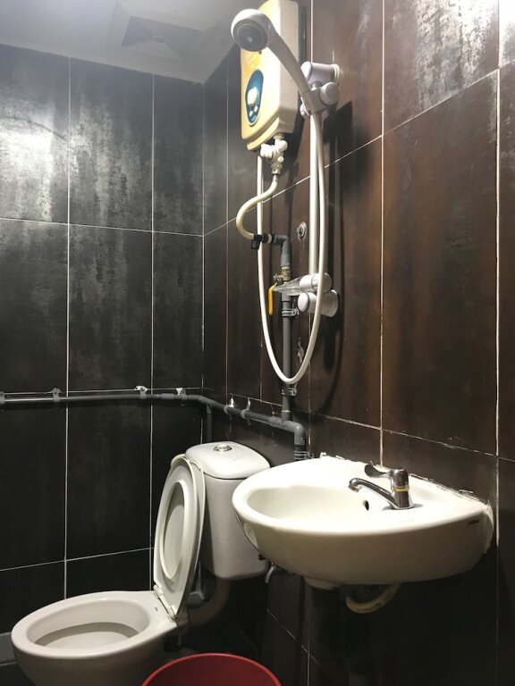 Iskandar Sinsuran Guesthouse