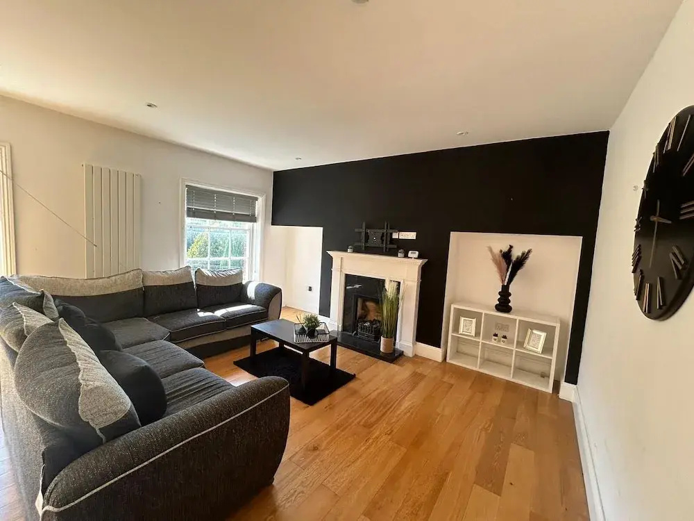 AMAZING CENTRAL 3 bed REFURB sleeps 5