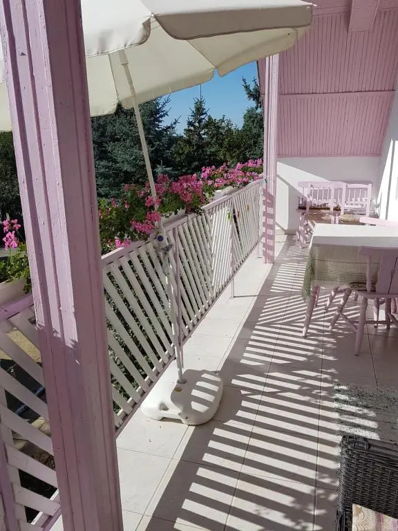 Apartment with balcony