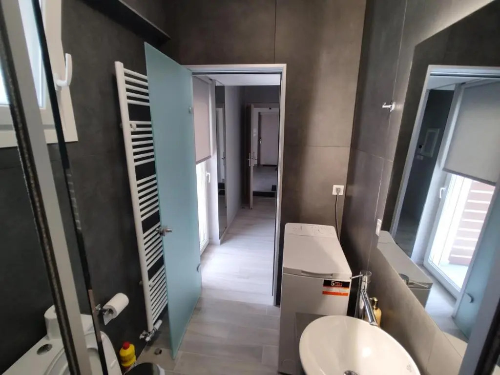 Different Apartments - фото 10