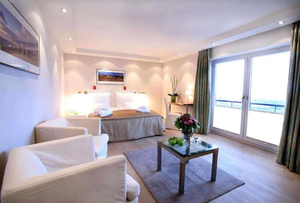 Standard Double room with sea view (full double bed)