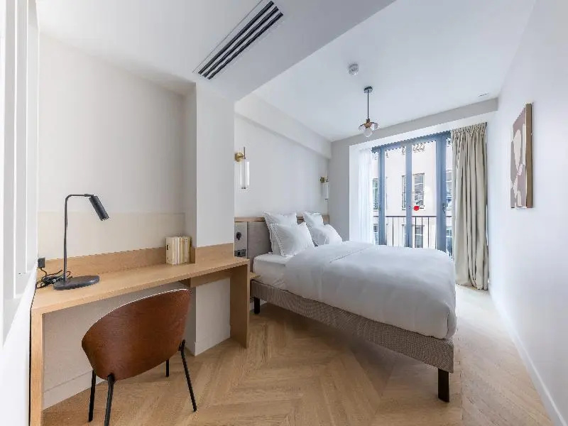 Le Pera Hotel 130