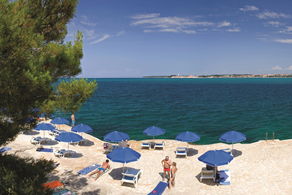 Beach & Waterfront